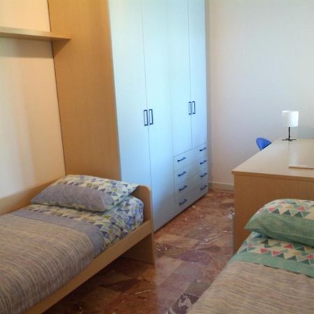 La Casa Di Telen Zona Policlinico Oncologico E Villa De Grecis Bari Luaran gambar
